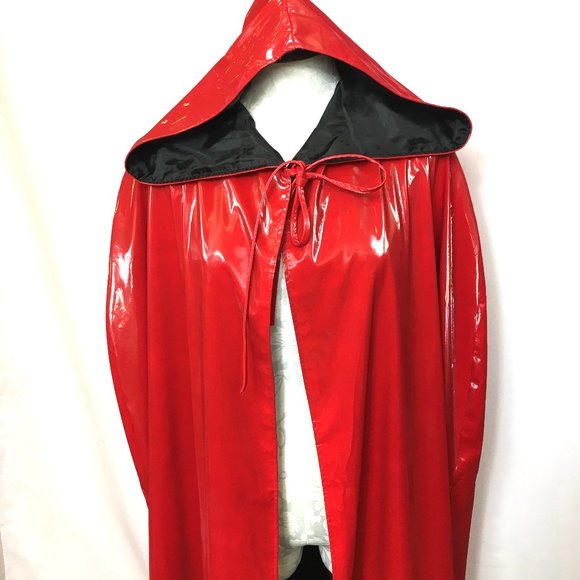 LEG AVENUE  Red Vinyl Blk Lined Long Hooded Cape Discontinued  VTG NOS NWT - Picture 6 of 13